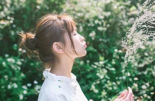 浙江交响乐团演奏山水音画交响《节日序曲》，旋律动人，让人沉浸其中